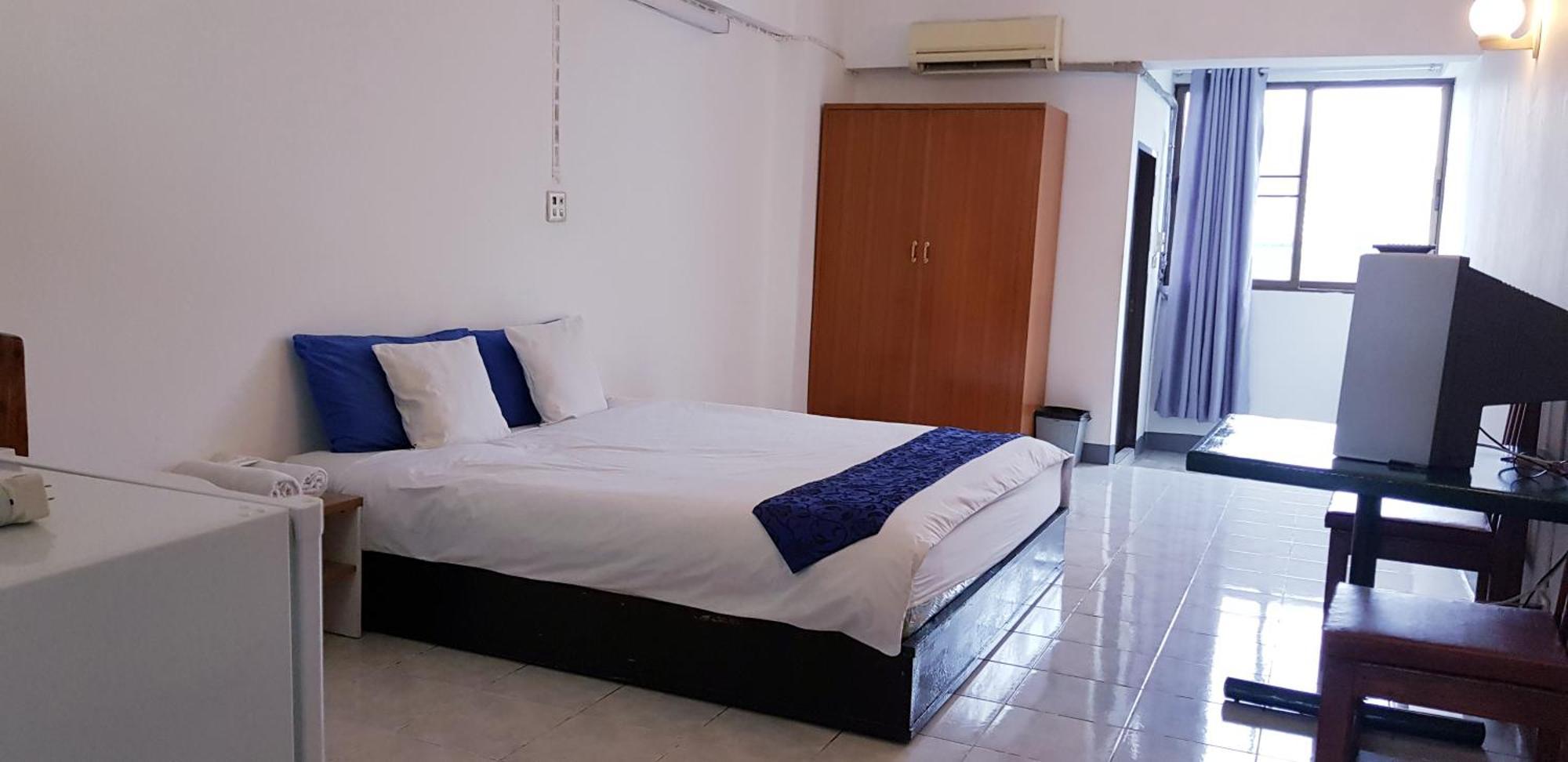 โรงแรมวินบางนา Win Bangna Hotel Banguecoque Quarto foto