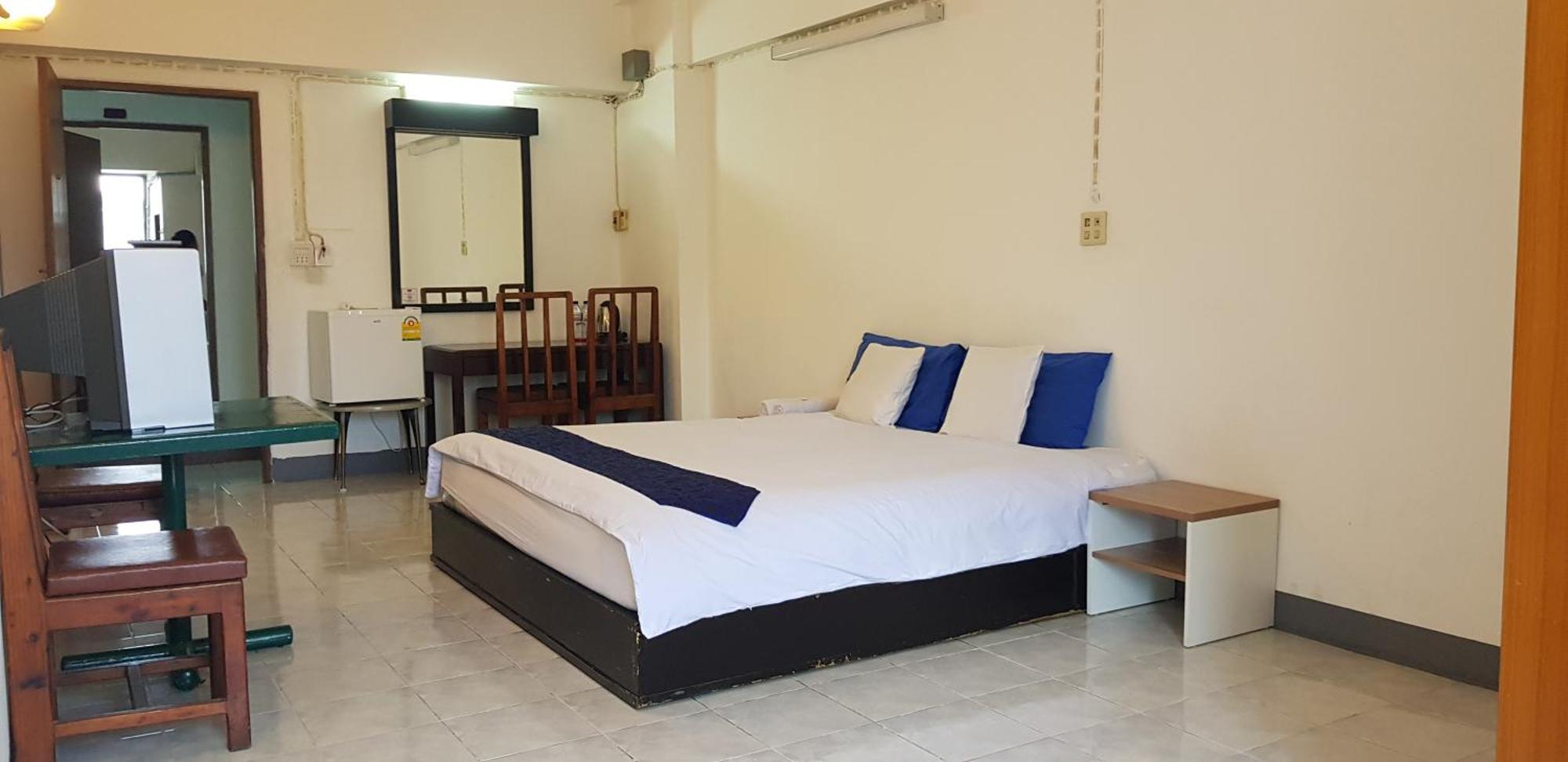 โรงแรมวินบางนา Win Bangna Hotel Banguecoque Quarto foto